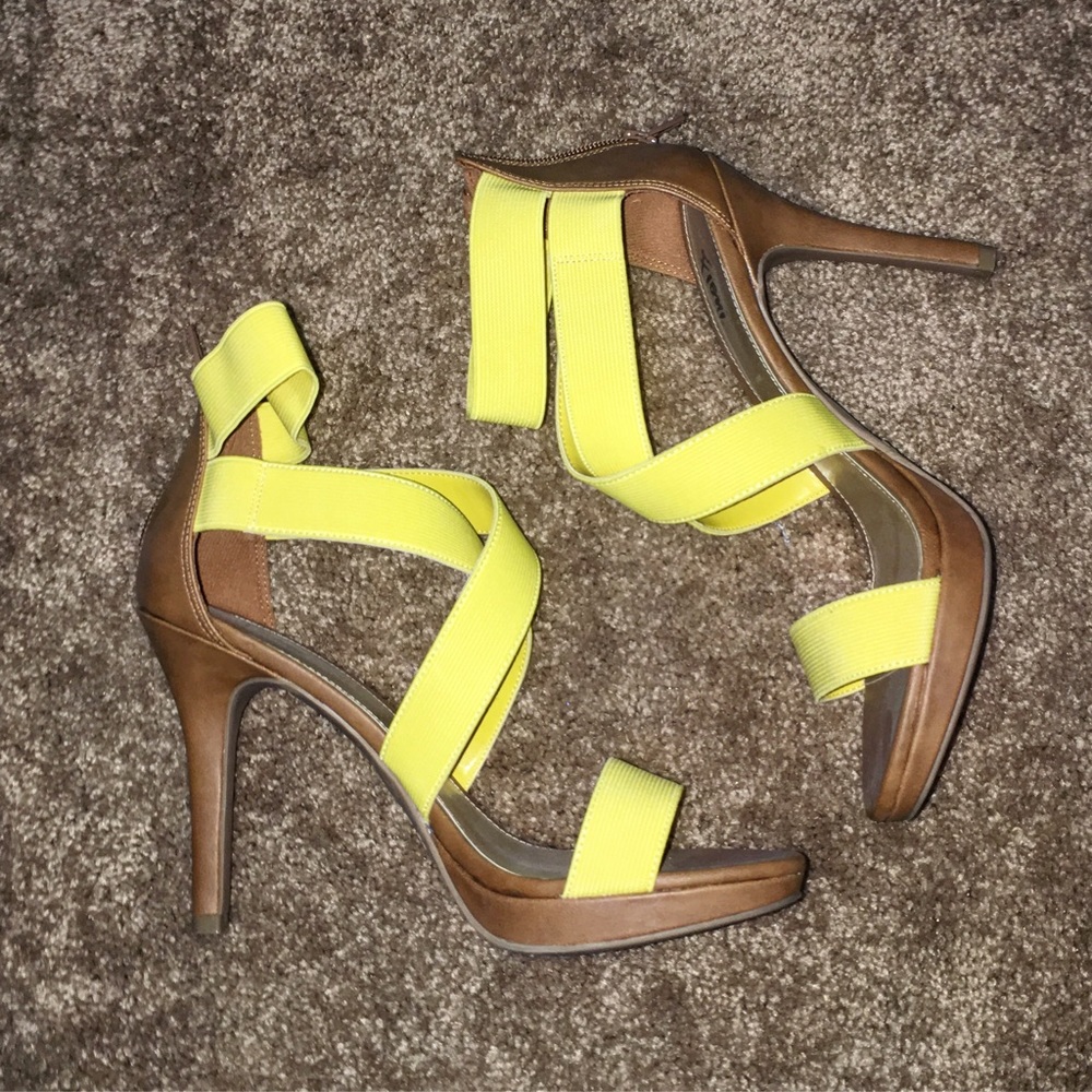 Yellow and brown strap heels